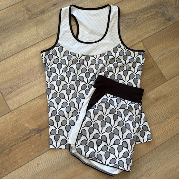 Grand Slam Performance Tank and Skort Set Black and White Tennis Racquet Motif - Picture 1 of 13